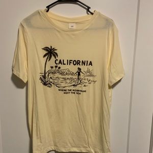 California t-shirt size M